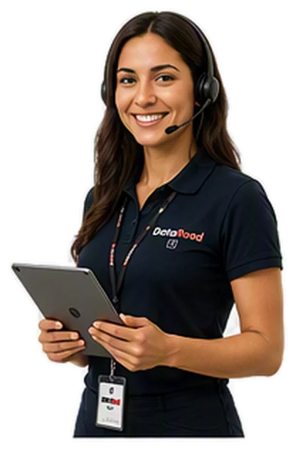 Un conseiller du service client portant un casque, tenant une tablette, prêt à vous aider.